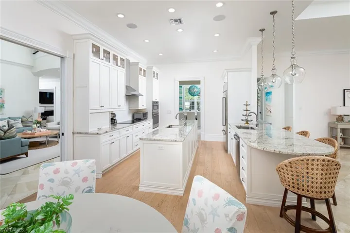 2595  Half Moon  WALK, Naples, FL 34102