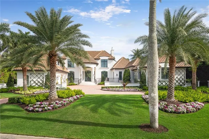2595  Half Moon  WALK, Naples, FL 34102