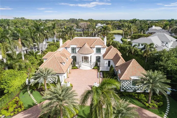 2595  Half Moon  WALK, Naples, FL 34102