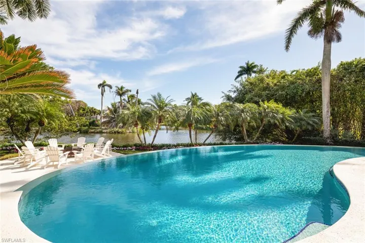 2595  Half Moon  WALK, Naples, FL 34102