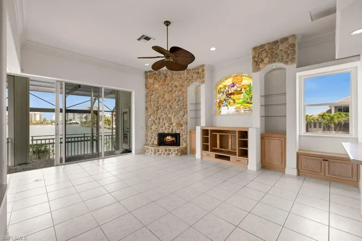 371 Bayside Ave, Naples, Florida 34108