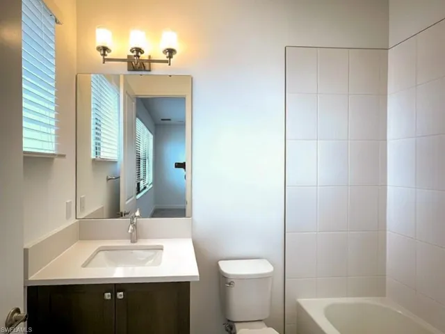 20914 Thistle Leaf Ln, Estero, Florida 33928