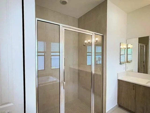 20914 Thistle Leaf Ln, Estero, Florida 33928