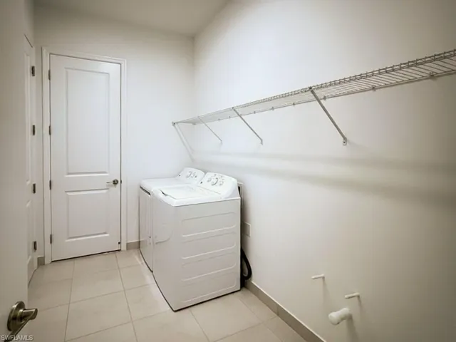 20914 Thistle Leaf Ln, Estero, Florida 33928