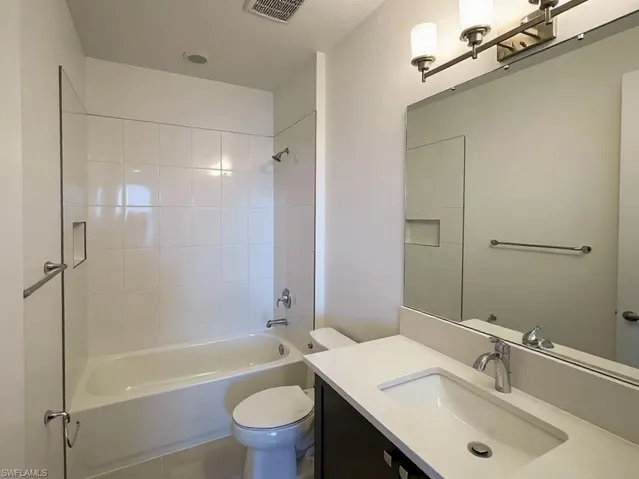 20914 Thistle Leaf Ln, Estero, Florida 33928