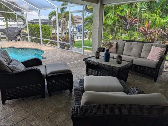 5008 Sw 9th Pl, Cape Coral, Florida 33914