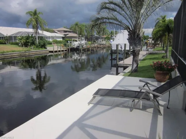 5008 Sw 9th Pl, Cape Coral, Florida 33914