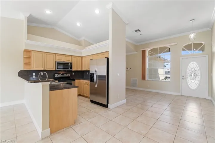 162 Peerless St, Lehigh Acres Fl 33974