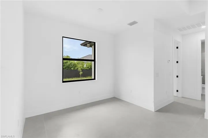 7 Sw 19th Pl, Cape Coral, Florida 33991
