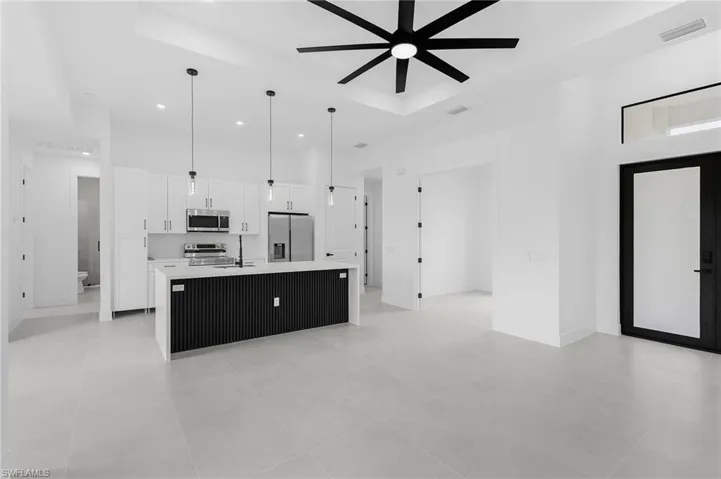 7 Sw 19th Pl, Cape Coral, Florida 33991