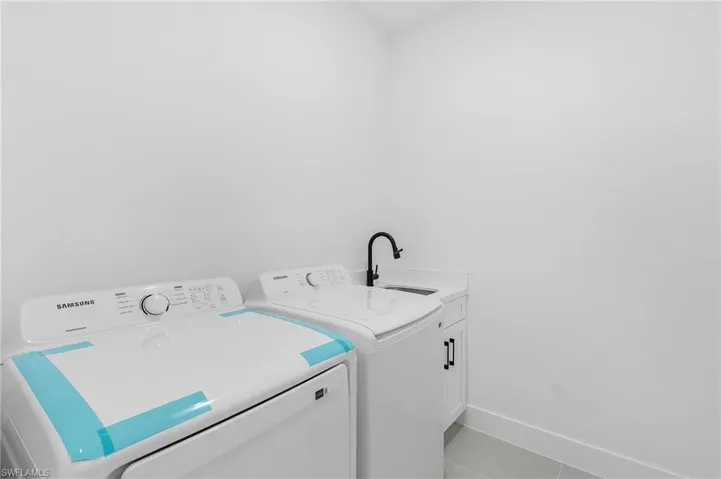 7 Sw 19th Pl, Cape Coral, Florida 33991
