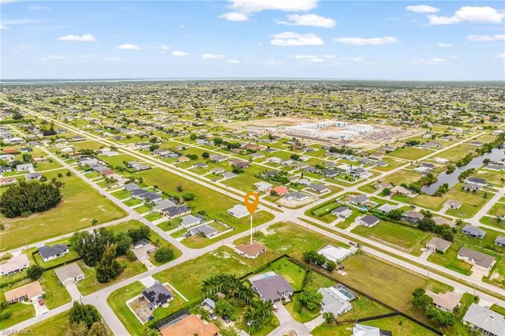 7 Sw 19th Pl, Cape Coral, Florida 33991