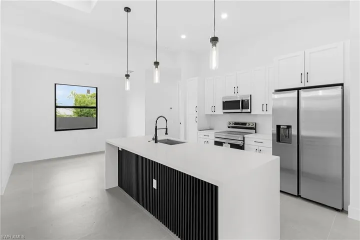 7 Sw 19th Pl, Cape Coral, Florida 33991