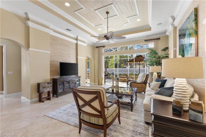 20398  Foxworth  CIR, Estero, FL 33928