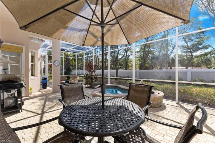 20398  Foxworth  CIR, Estero, FL 33928