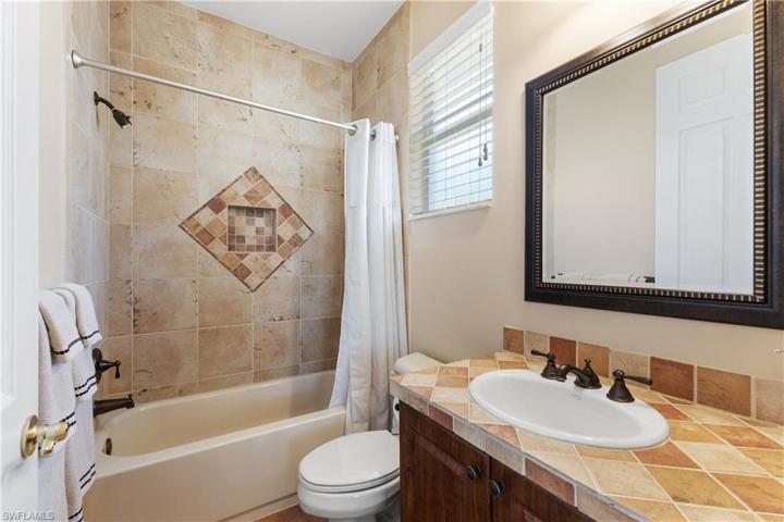 20398  Foxworth  CIR, Estero, FL 33928
