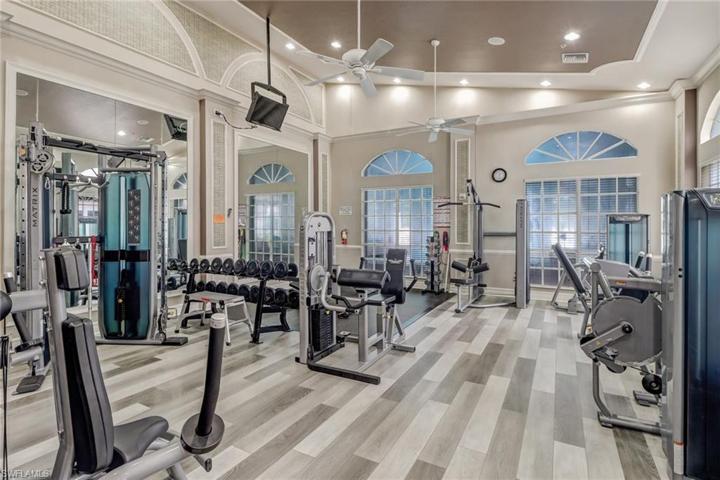 20398  Foxworth  CIR, Estero, FL 33928