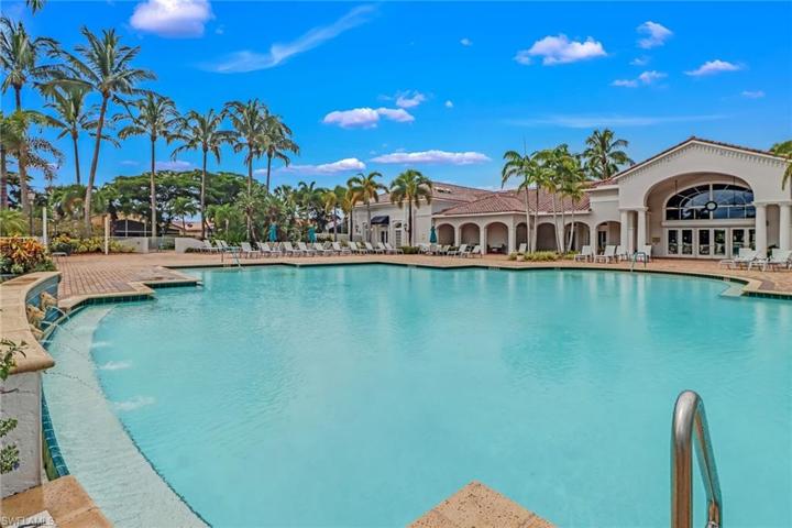 20398  Foxworth  CIR, Estero, FL 33928