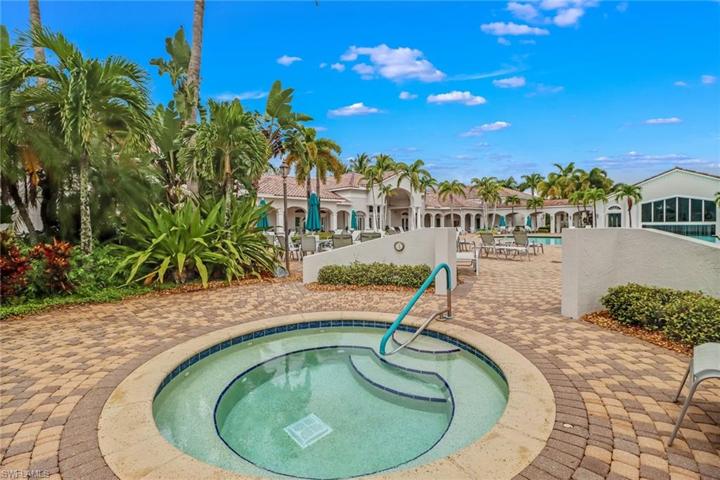 20398  Foxworth  CIR, Estero, FL 33928