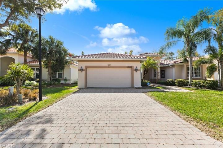 20398  Foxworth  CIR, Estero, FL 33928