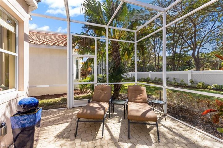 20398  Foxworth  CIR, Estero, FL 33928