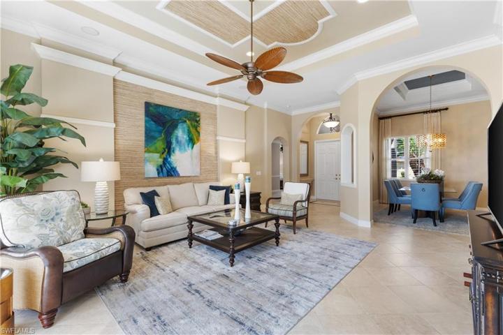 20398  Foxworth  CIR, Estero, FL 33928
