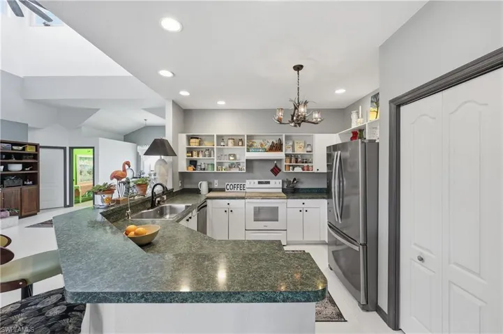 2958 Poplar St, Naples, Florida 34112