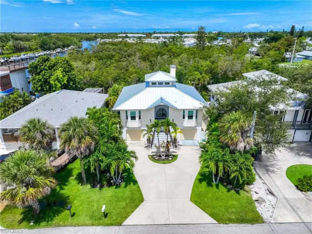 2958 Poplar St, Naples, Florida 34112
