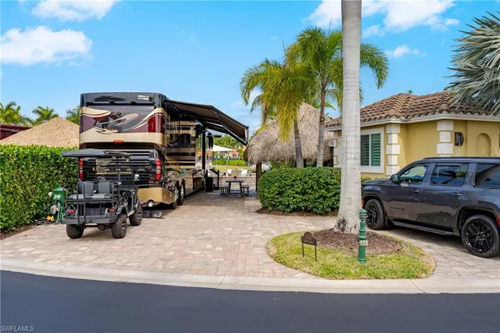 13440 Snook Cir, Naples, Florida 34114
