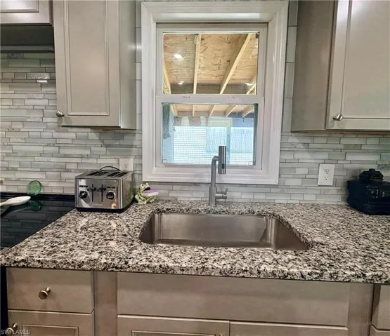 2781 Indianwood Dr, North Fort Myers, Florida 33917
