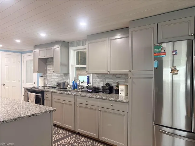 2781 Indianwood Dr, North Fort Myers, Florida 33917