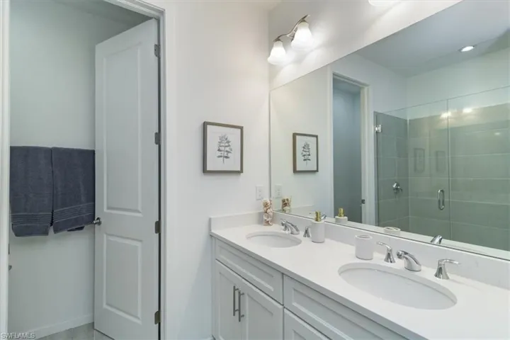 13021 Pembroke Dr, Naples, Florida 34105