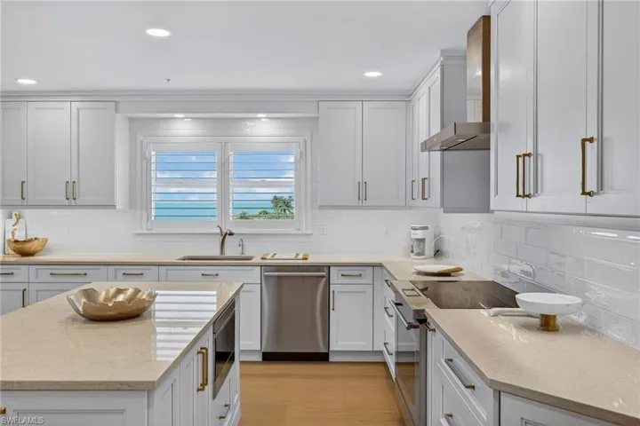 2549 W Gulf Dr # 206, Sanibel, Florida 33957