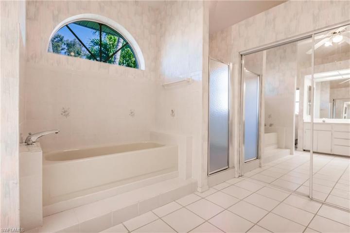 2518 SW 52nd LN, CAPE CORAL FL 33914