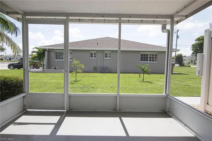624 Se 13th St 1, Cape Coral, Florida 33990