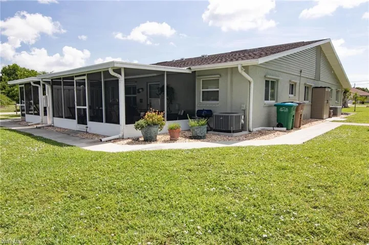 624 Se 13th St 1, Cape Coral, Florida 33990