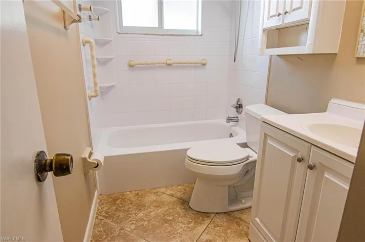 624 Se 13th St 1, Cape Coral, Florida 33990