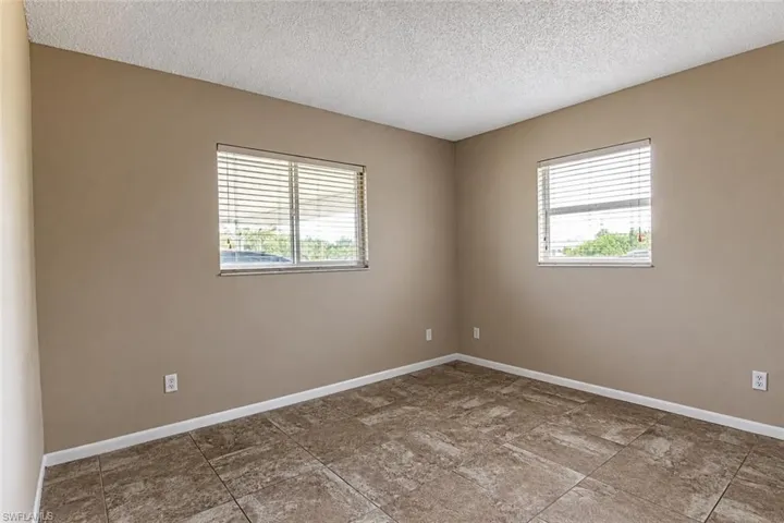 624 Se 13th St 1, Cape Coral, Florida 33990