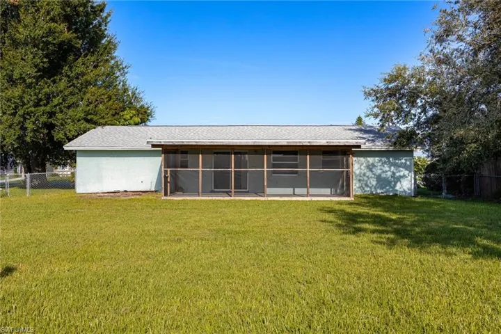 2526 Ivanhoe St, Port Charlotte, Florida 33952