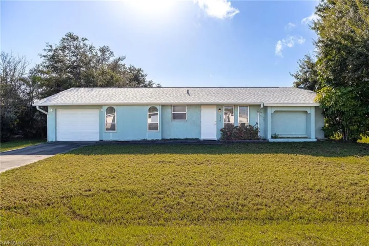 2526 Ivanhoe St, Port Charlotte, Florida 33952