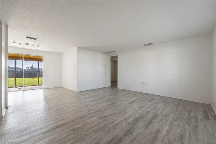 2526 Ivanhoe St, Port Charlotte, Florida 33952