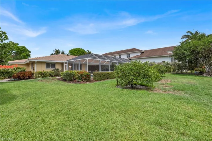656  Binnacle  DR, Naples, FL 34103