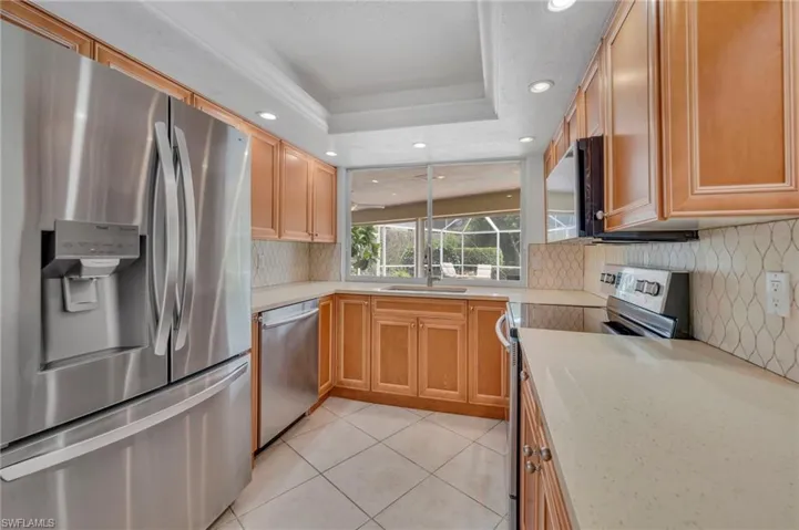 656  Binnacle  DR, Naples, FL 34103