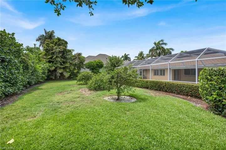 656  Binnacle  DR, Naples, FL 34103