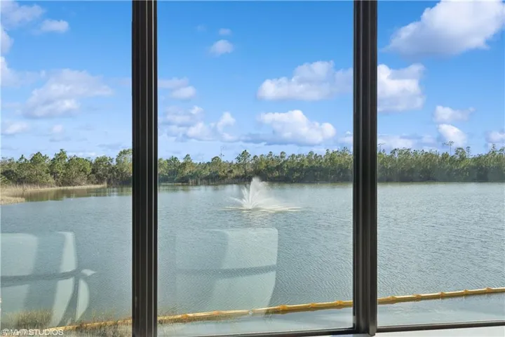 Unit is virtually staged