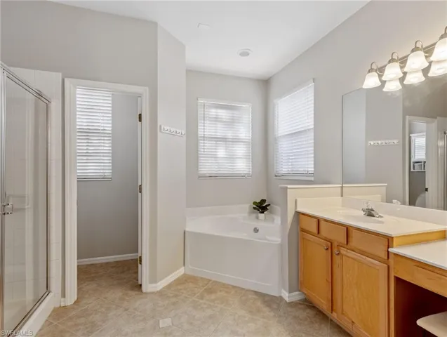 17869  Oakmont Ridge  CIR, Fort Myers, FL 33967