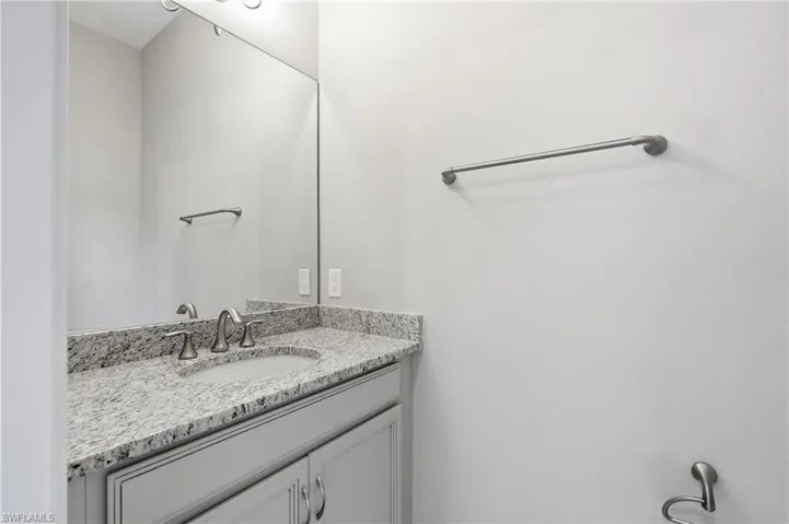 10240 Avonleigh Dr, Bonita Springs, Florida 34135