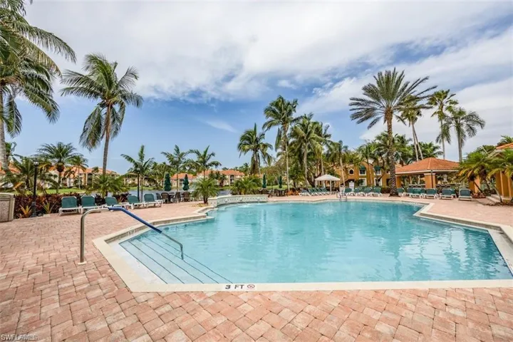 1185  Wildwood Lakes  BLVD, Naples, FL 34104