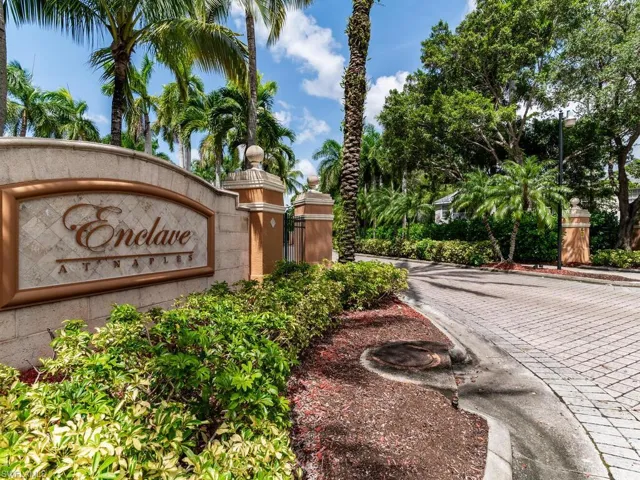 1185  Wildwood Lakes  BLVD, Naples, FL 34104