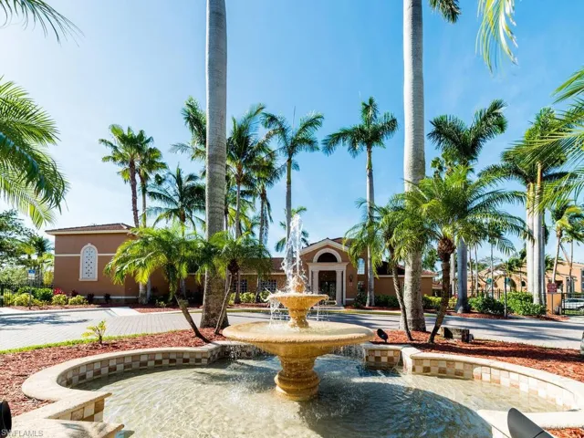 1185  Wildwood Lakes  BLVD, Naples, FL 34104